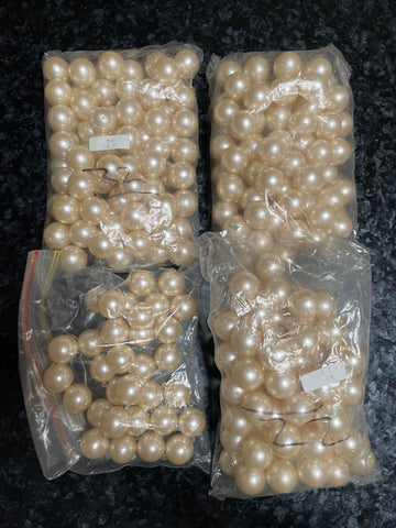 SAMPLE SALE - 20mm cream pearls